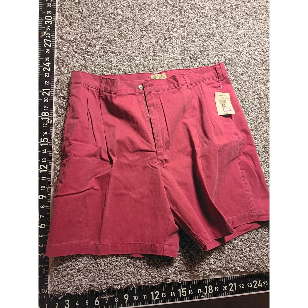 Lord & Taylor Casual Classics Mens 40 Red Cotton Twill Pleated Shorts NWT 20750